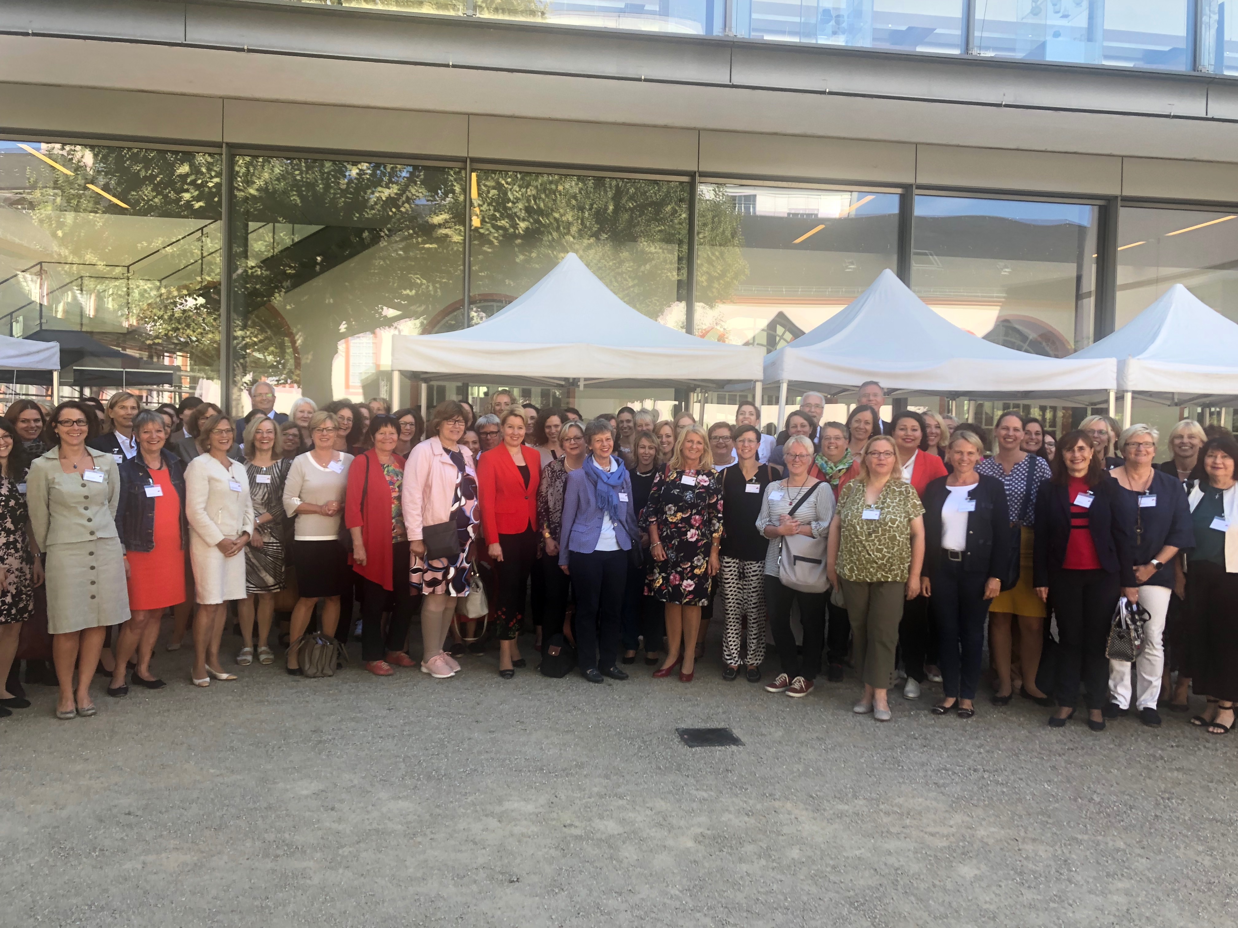 Die Teilnehmerinnen beim Frauenkongress