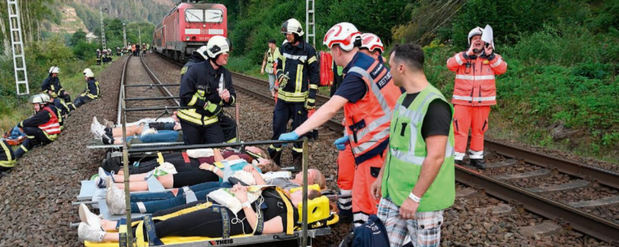 Feuerwehrkräfte bei Übung