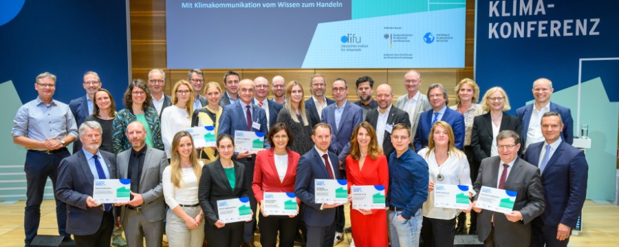 Gruppenfoto Gewinner Klimaaktive Kommune 2023