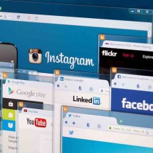 Viele Kommunen nutzen soziale Medien zur Kontaktaufnahme mit ihren Bürgern - von Schulen über Behörden bis zur Polizei - nun droht allen das rechtliche Aus des Betreibens von eigenen Seiten bei Facebook und Co