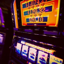 Spielautomat (Symboldbild)