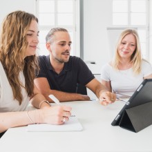 MItarbeiter der Stadtverwaltung Schorndorf am Schreibtisch